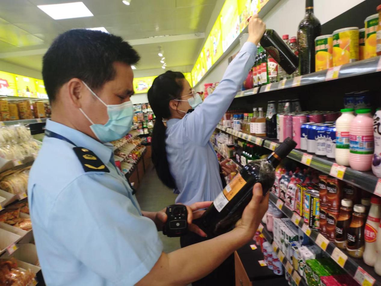 雁山區(qū)市場(chǎng)監(jiān)管局多措并舉，精準(zhǔn)施策穩(wěn)市場(chǎng)主體激活力——以酒類經(jīng)營為例看成效